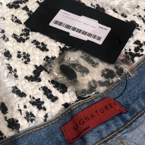 SIGNATURE8 | NWT high waisted jean shorts - Picture 5 of 7